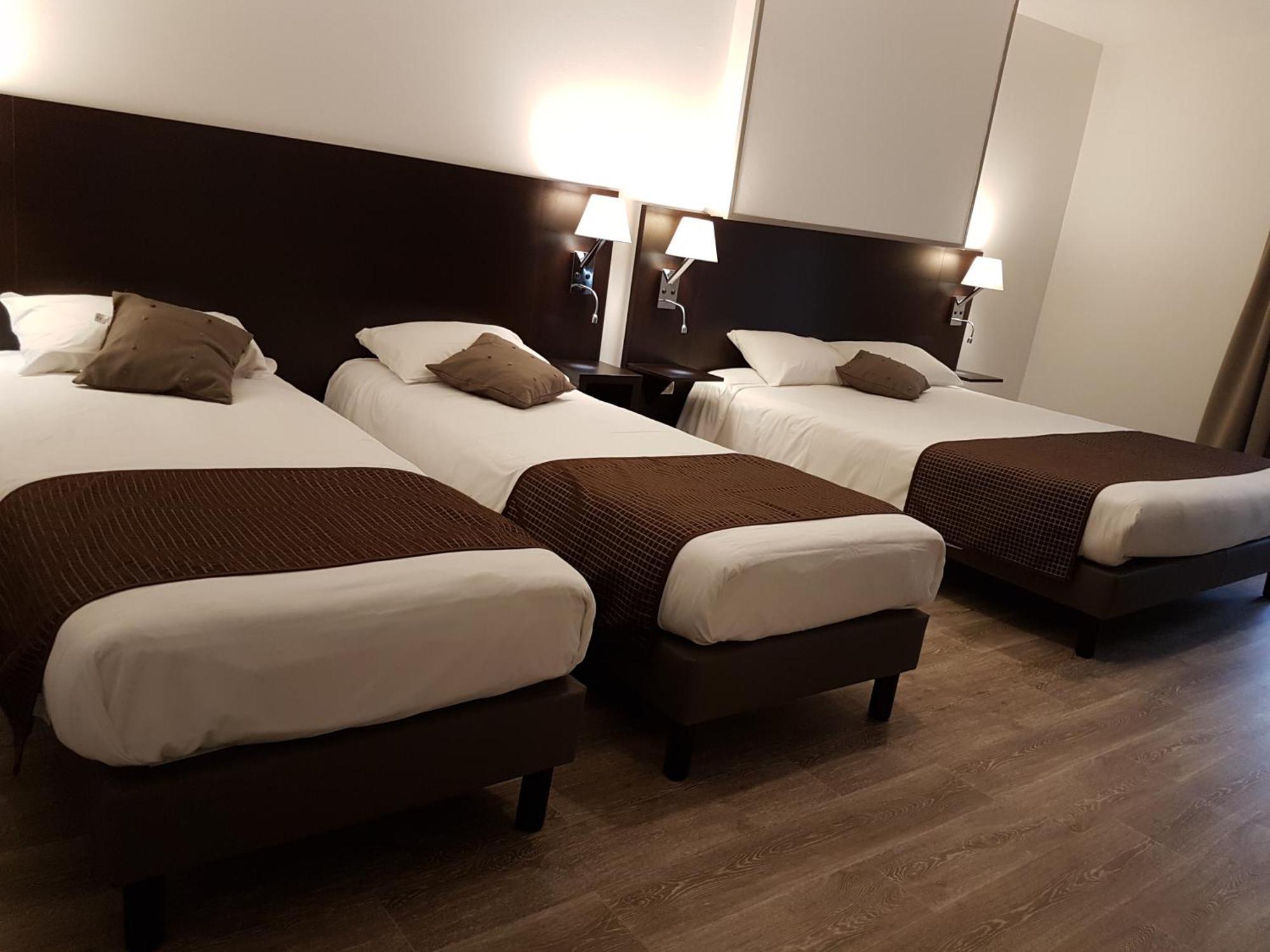 Nevers Hotel Buitenkant foto