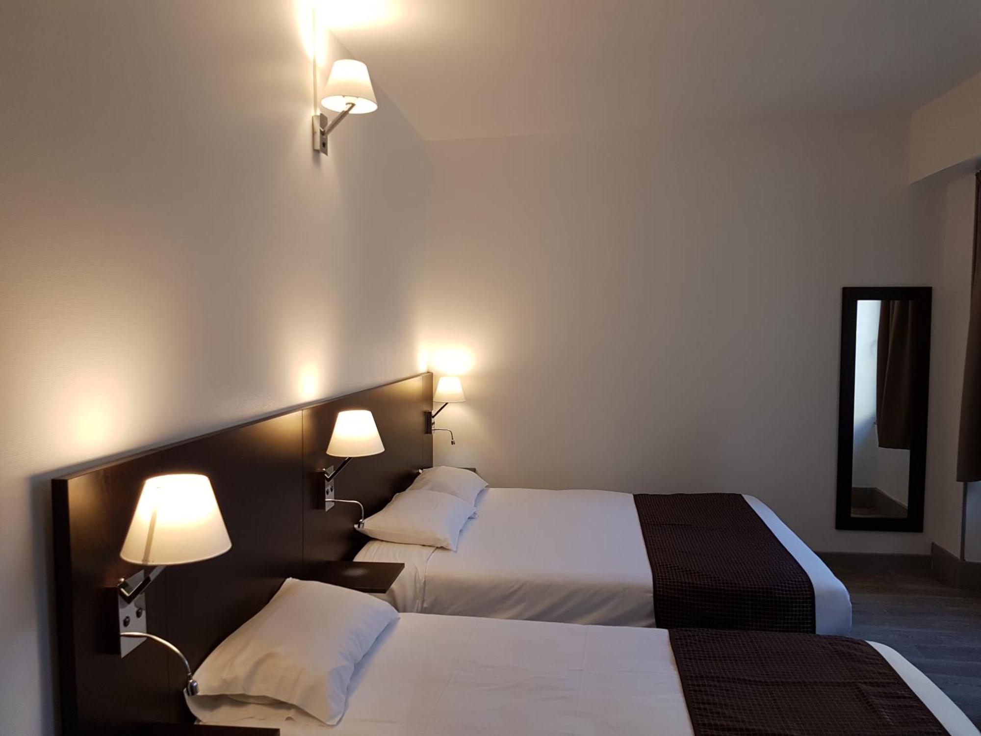 Nevers Hotel Buitenkant foto