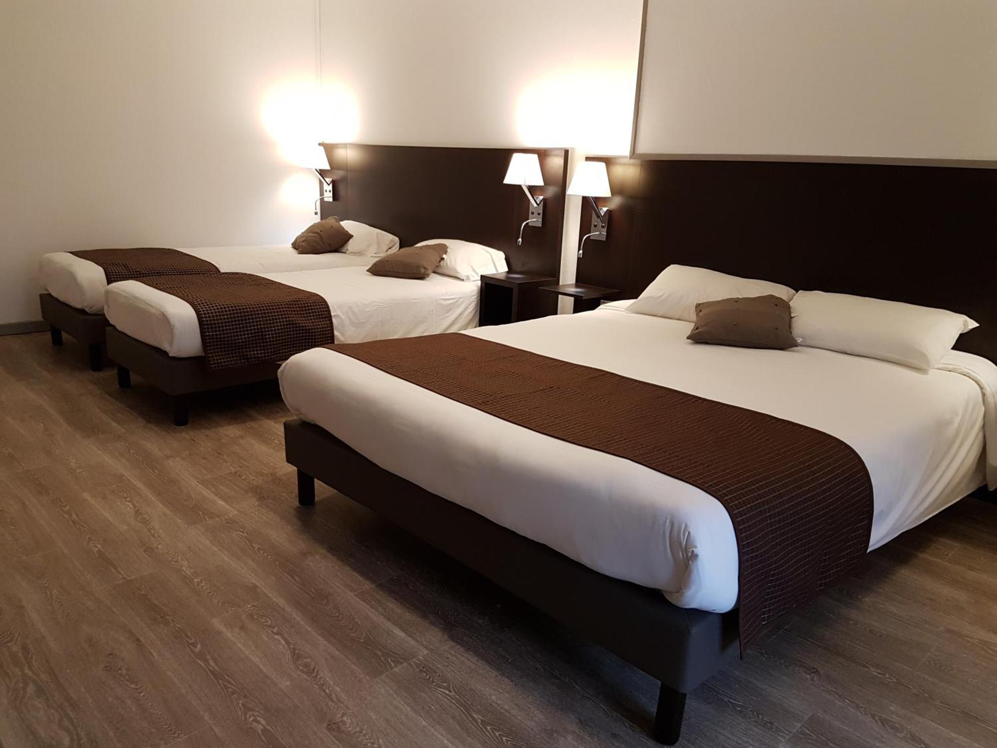 Nevers Hotel Buitenkant foto